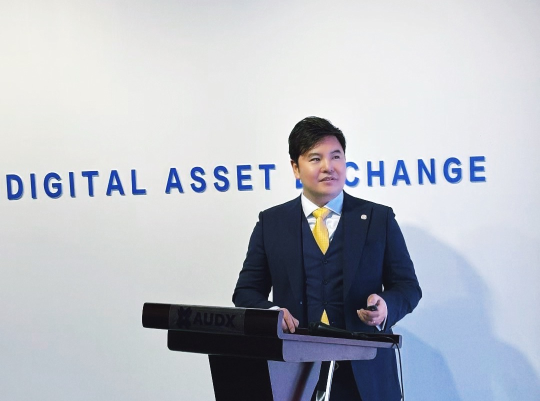AUDX Global：如何架设传统金融与加密世界的"数字巴拿马运河"
